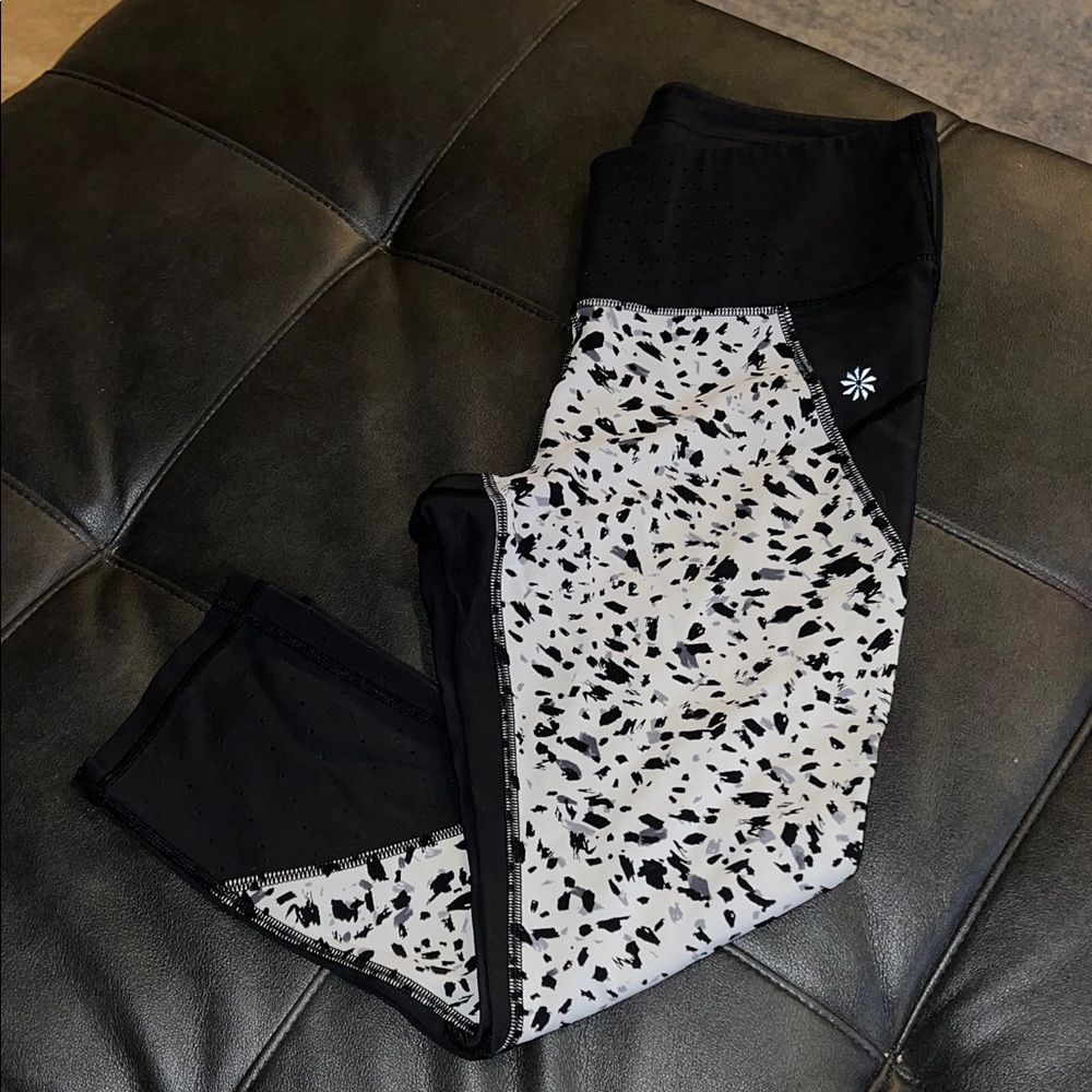 Athleta Black and White Speckled Leggings